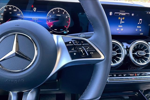 Used 2026 Mercedes-Benz GLA 250 4MATIC image 15