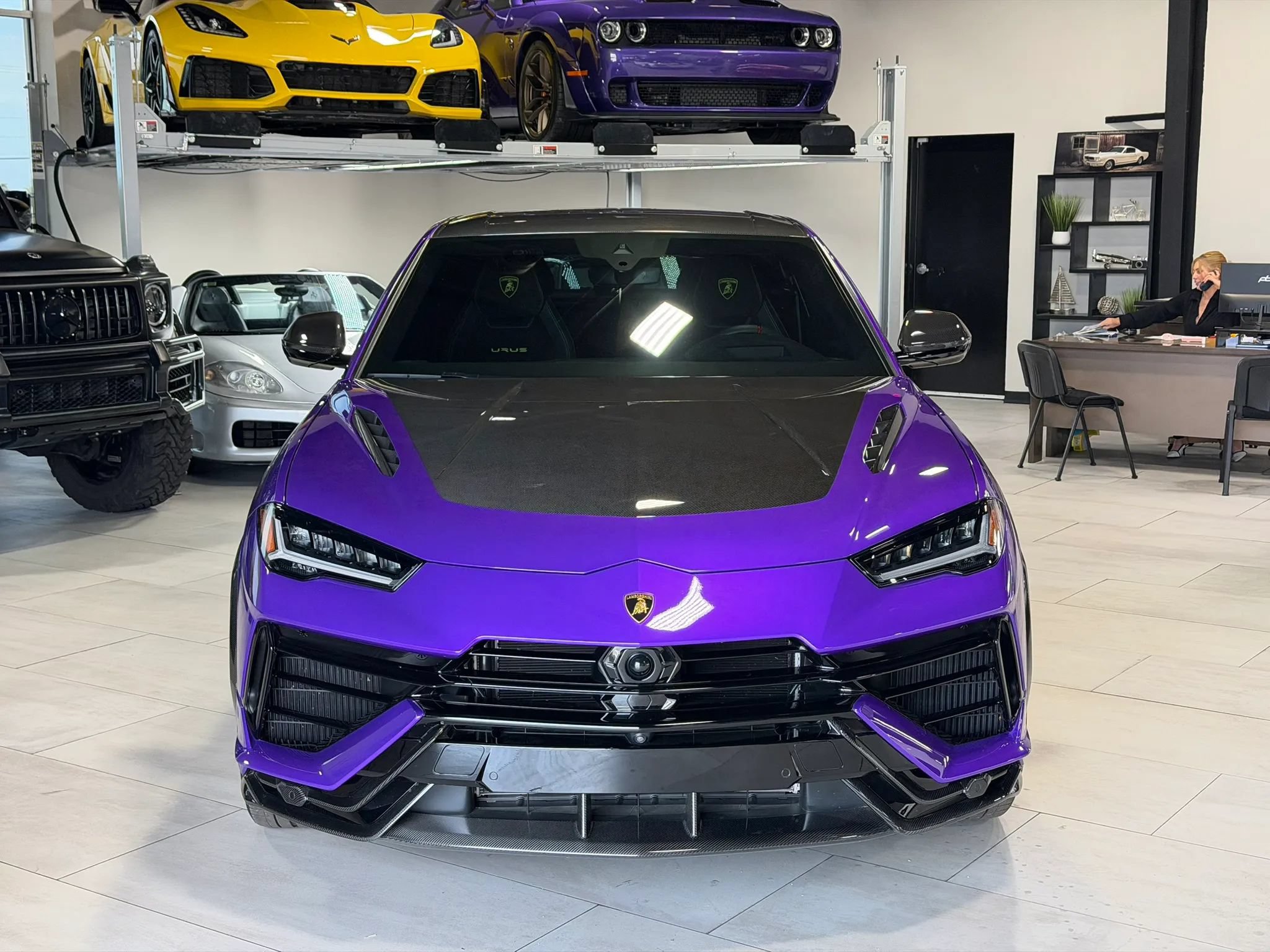 Used 2024 Lamborghini Urus Performante AWD/4WD image 20