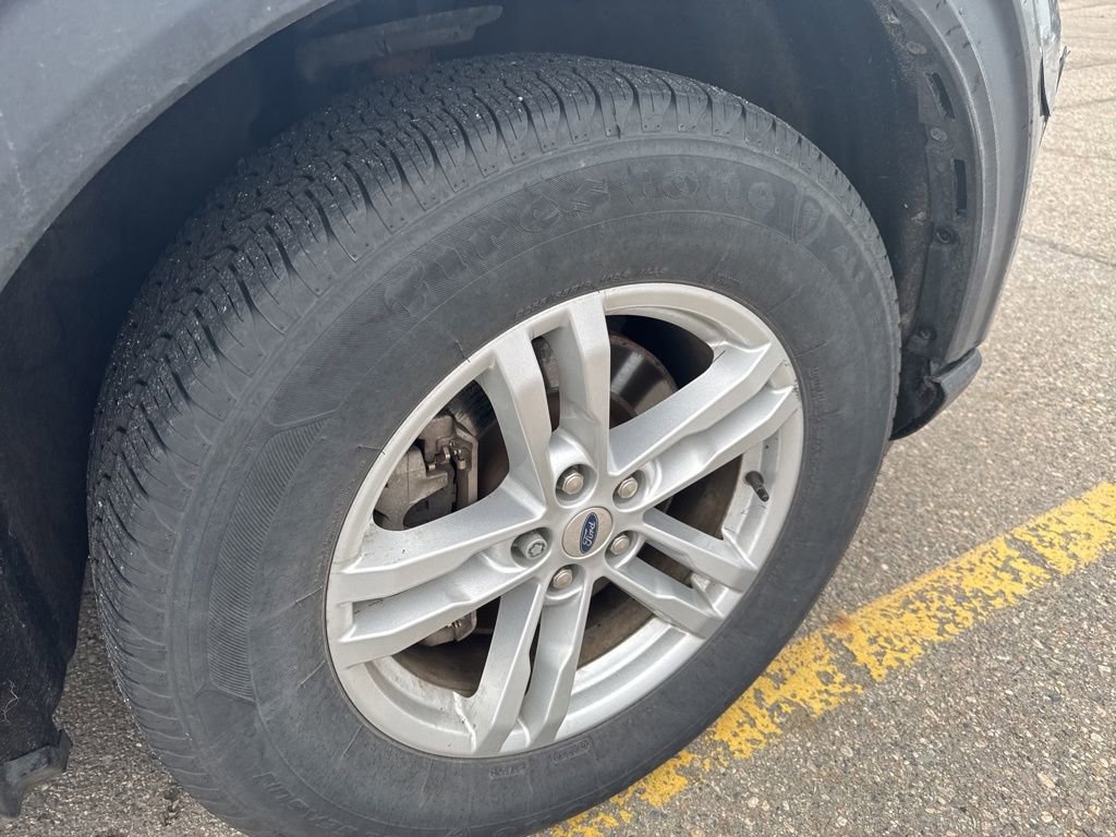 Used 2020 Ford Explorer XLT AWD/4WD image 21