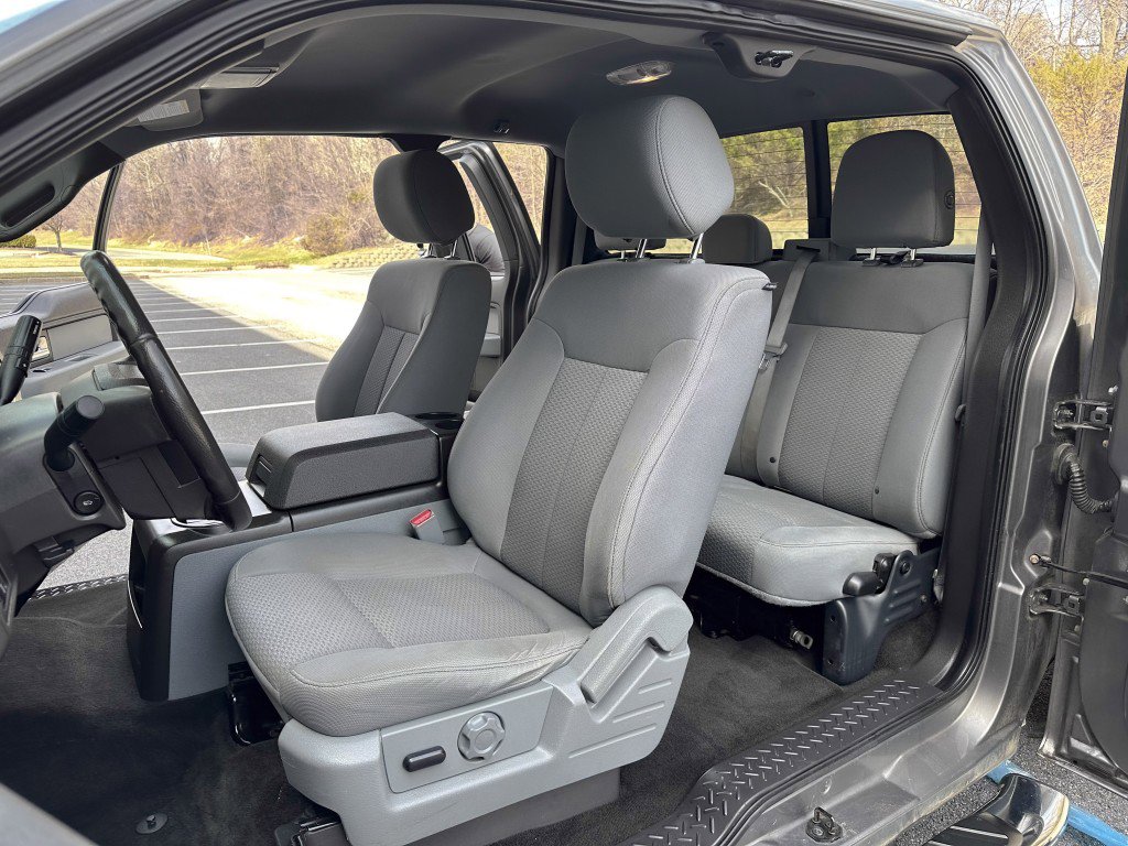 Used 2013 Ford F150 XLT w/ Luxury Equipment Group image 17