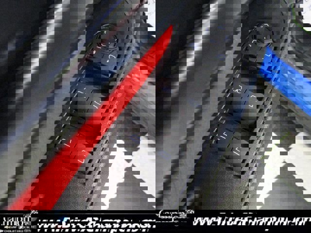 Certified 2025 Chevrolet Equinox EV RS image 23