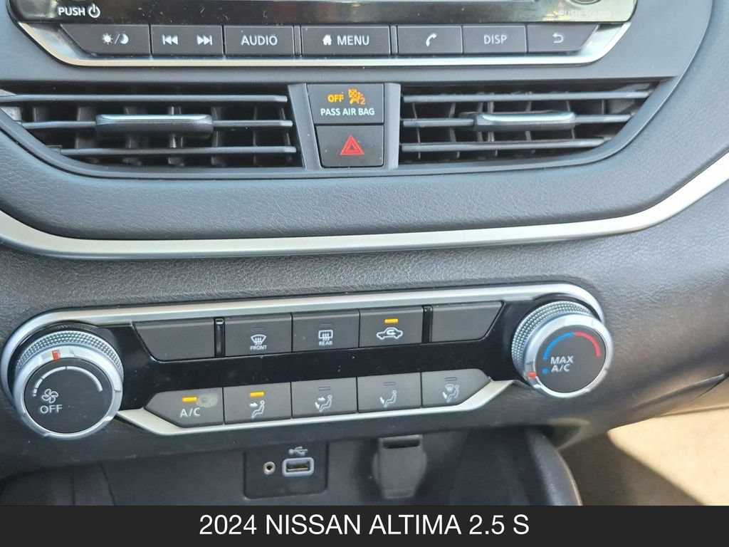 Used 2024 Nissan Altima 2.5 S FWD image 22