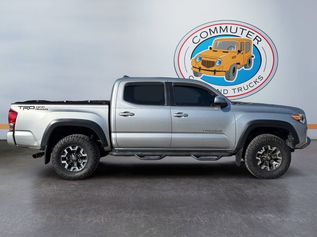 Used 2017 Toyota Tacoma TRD Off-Road w/ Premium & Technology Package image 7