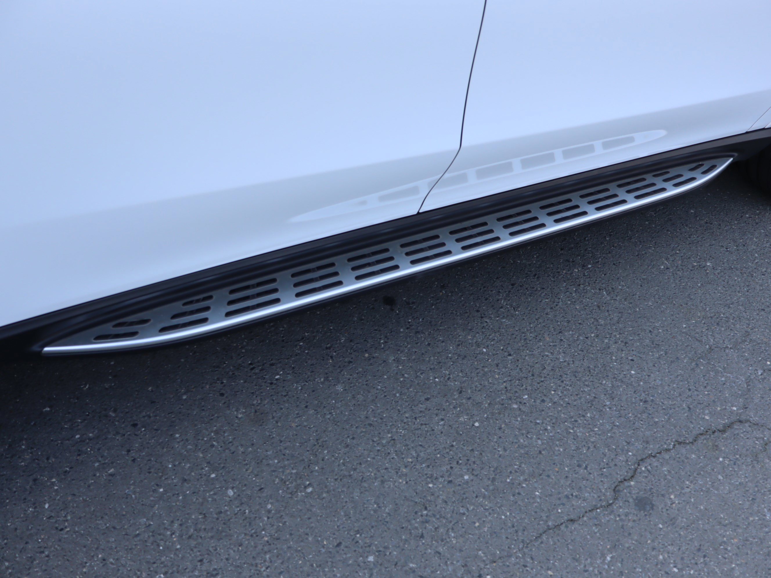 Used 2024 Mercedes-Benz GLS 580 4MATIC image 12