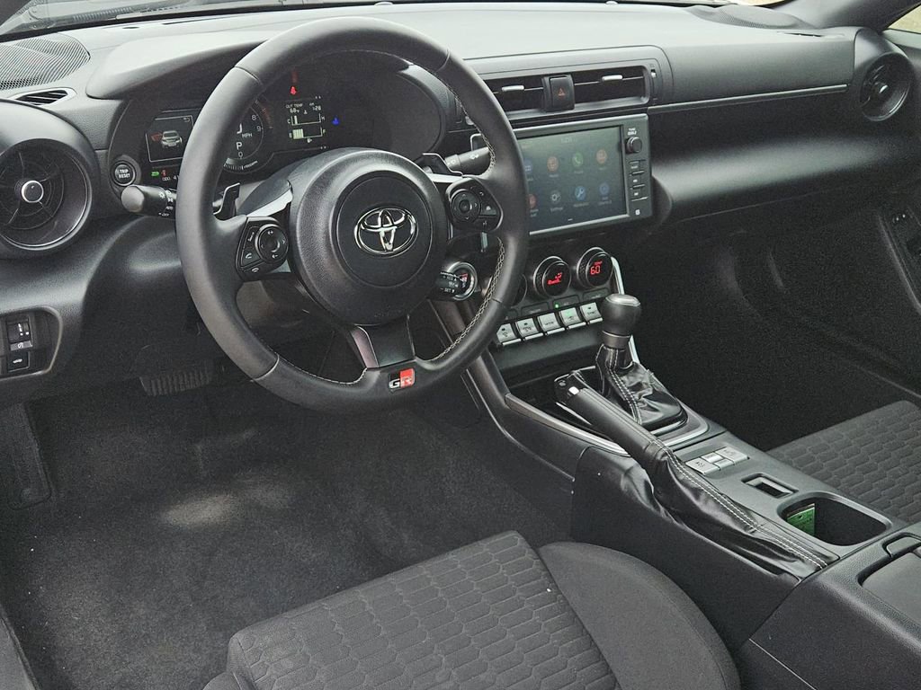 Used 2023 Toyota GR86 RWD image 11