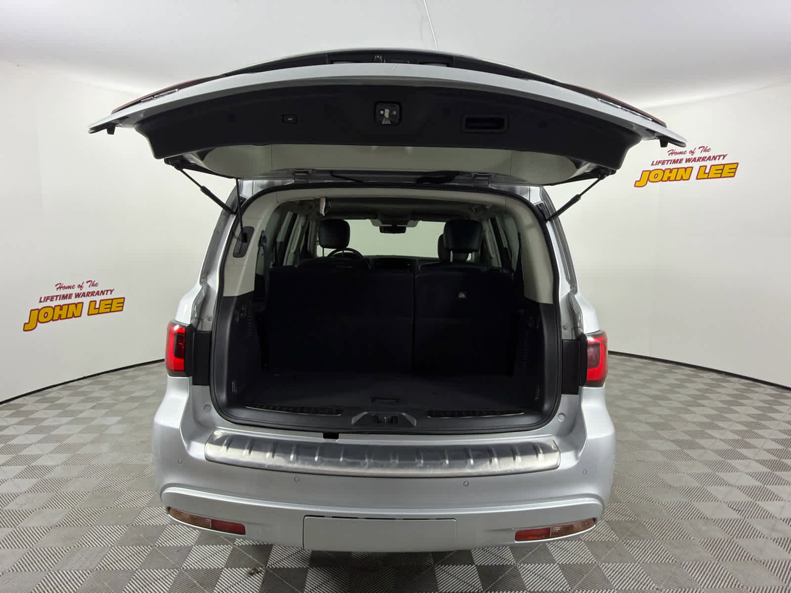 Used 2021 INFINITI QX80 Luxe AWD/4WD image 5