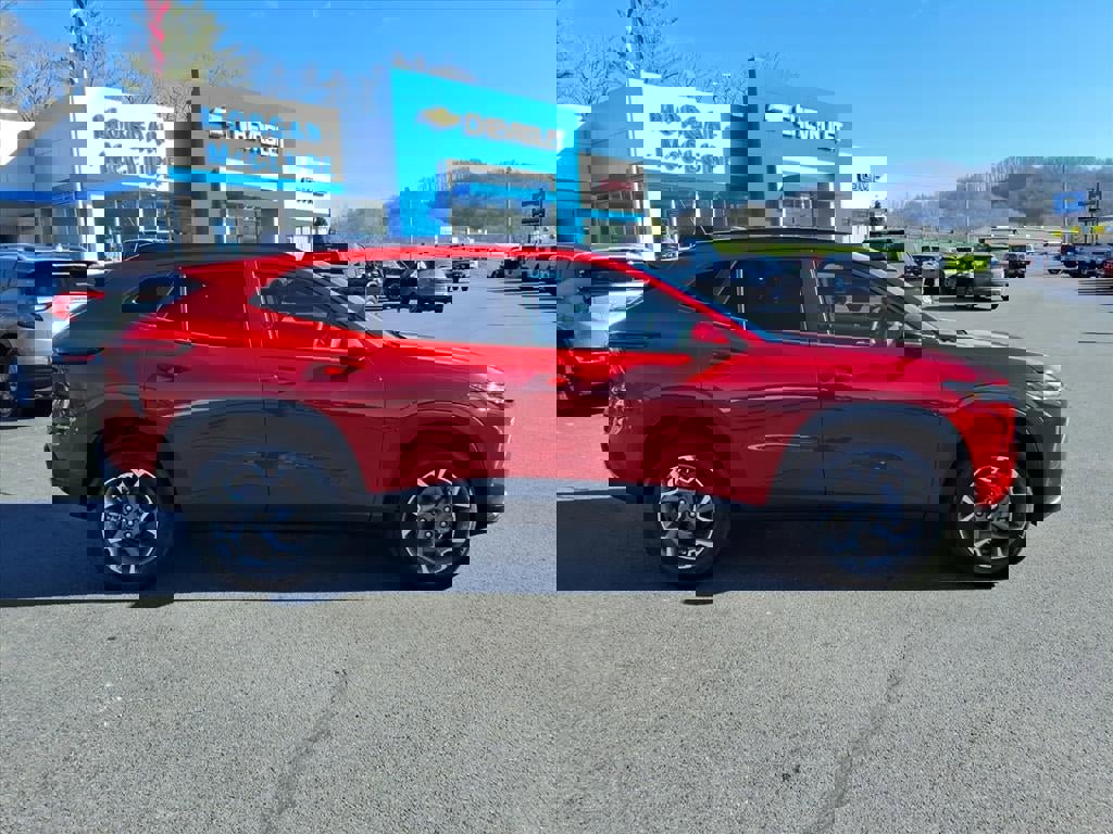 New 2026 Chevrolet Trax LT image 9