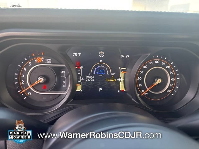 Used 2024 Jeep Wrangler Unlimited Rubicon w/ Convenience Group AWD/4WD image 6