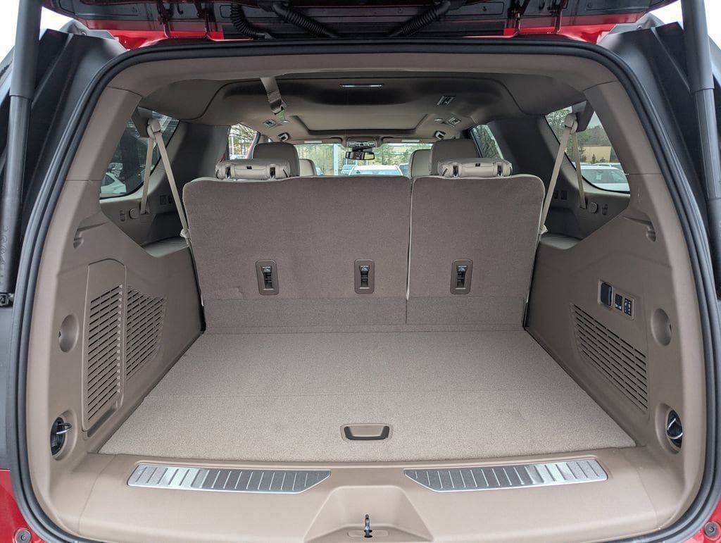 New 2026 GMC Yukon XL Denali w/ Sun & Power Step Package AWD/4WD image 15