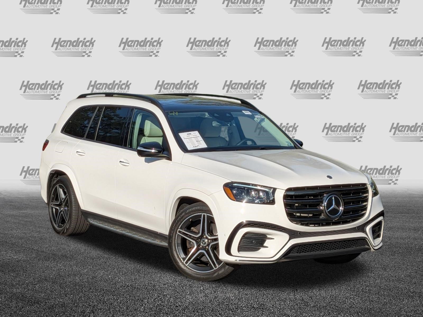 Used 2024 Mercedes-Benz GLS 450 4MATIC image 2