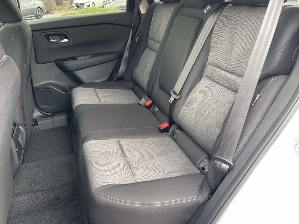 New 2026 Nissan Rogue SV w/ Cold Weather Package AWD/4WD image 16