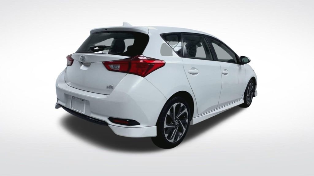 Used 2018 Toyota Corolla iM w/ Carpet Mat Package (TMS) image 8