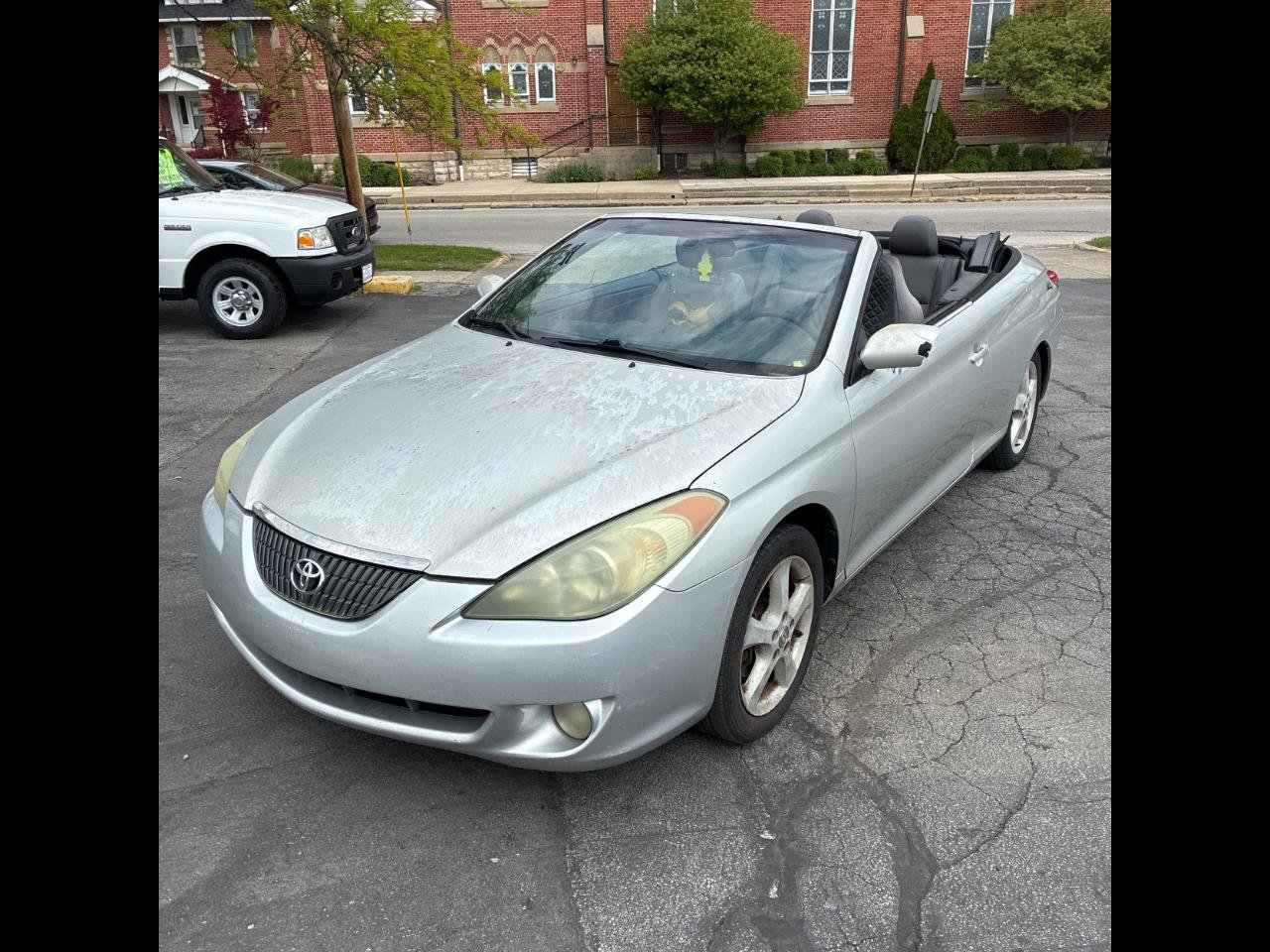 Used 2005 Toyota Solara SE FWD image 1