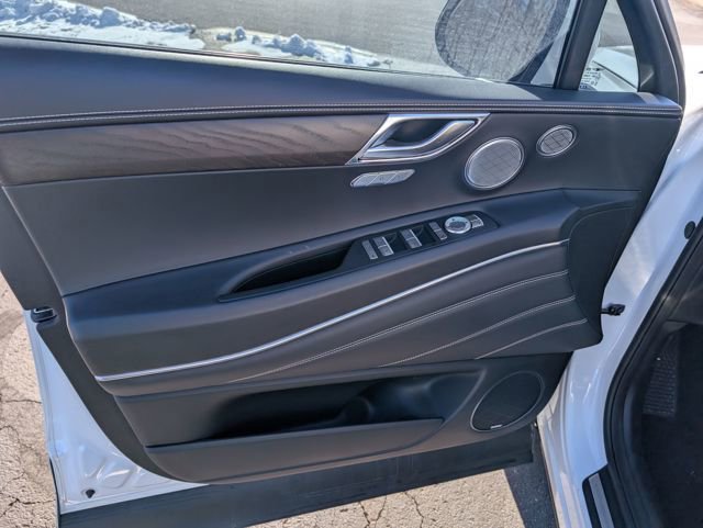 Used 2024 Genesis GV80 2.5T w/ Prestige Package image 14