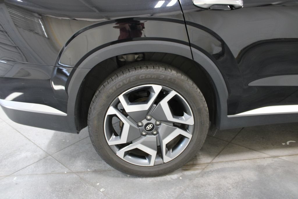 Used 2024 Hyundai Palisade SEL w/ Premium Package FWD image 17