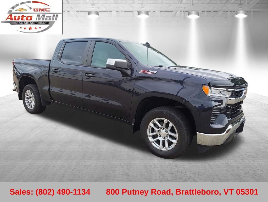 Used 2022 Chevrolet Silverado 1500 LT w/ Z71 Off-Road Package AWD/4WD image 9