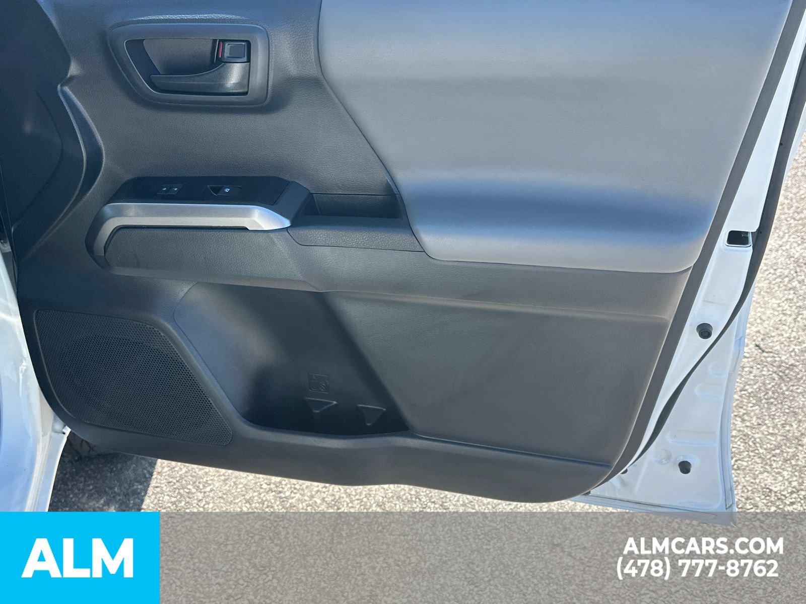 Used 2023 Toyota Tacoma SR5 RWD image 16