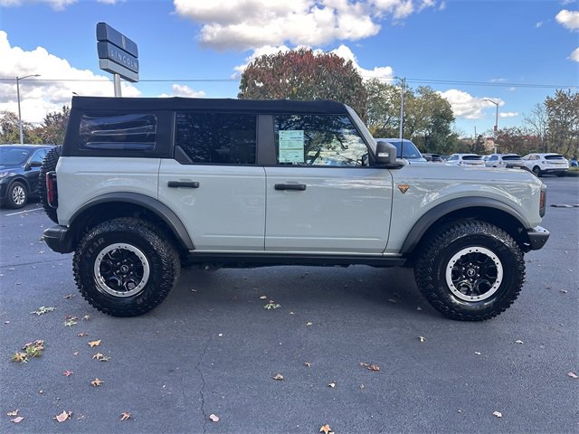 Certified 2021 Ford Bronco Badlands image 4