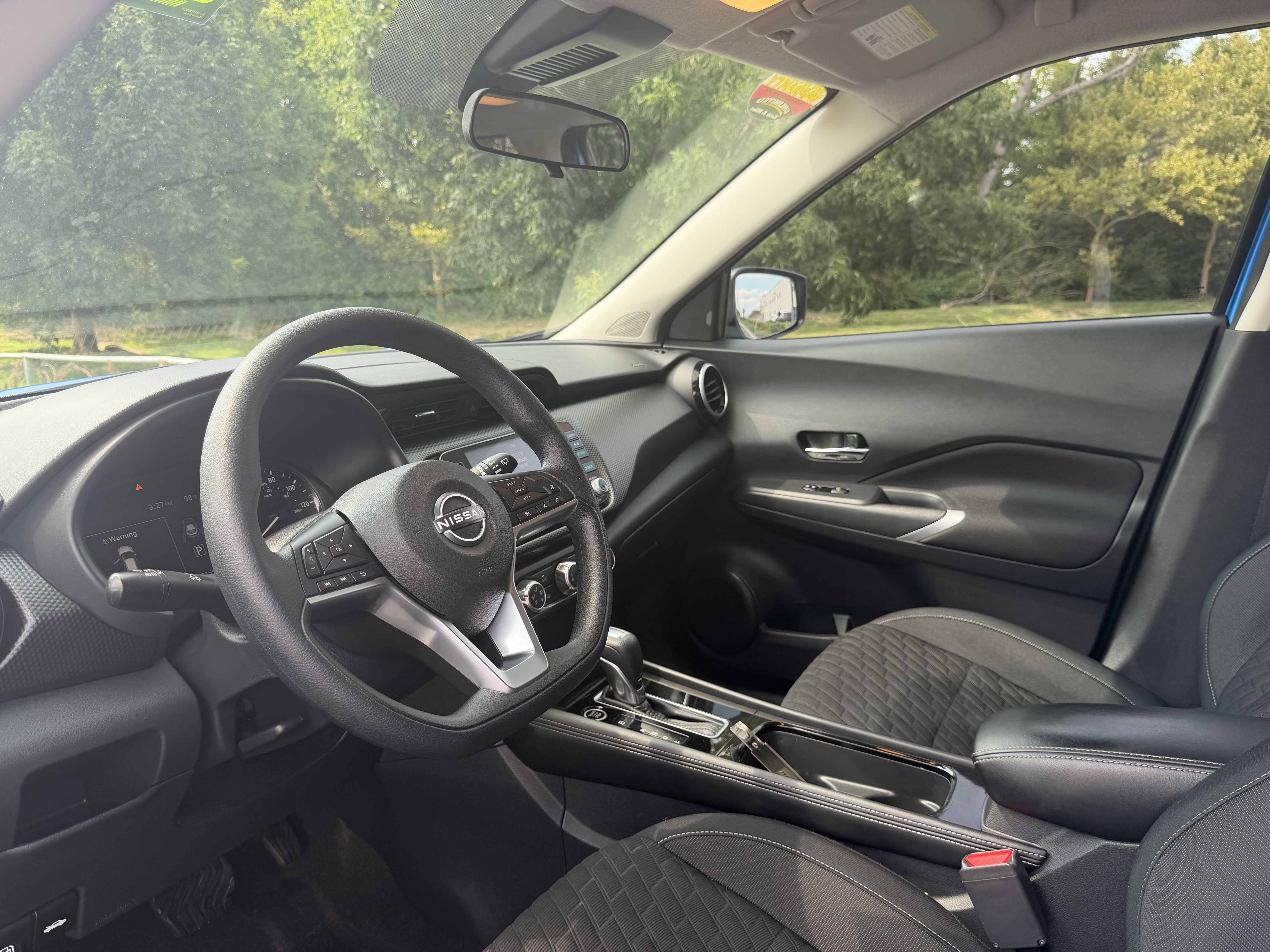 Used 2023 Nissan Kicks SV FWD image 5