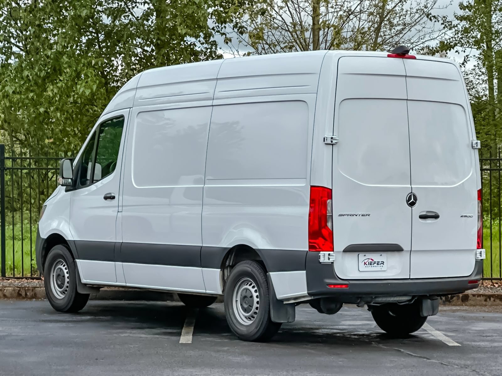 Used 2025 Mercedes-Benz Sprinter 2500 image 6