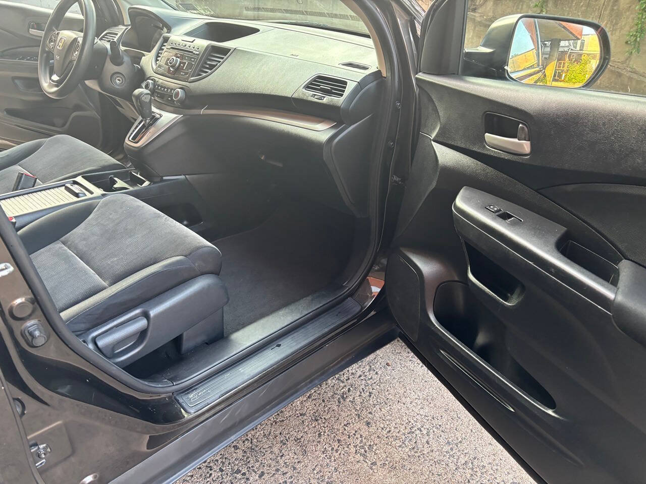 Used 2013 Honda CR-V LX image 19