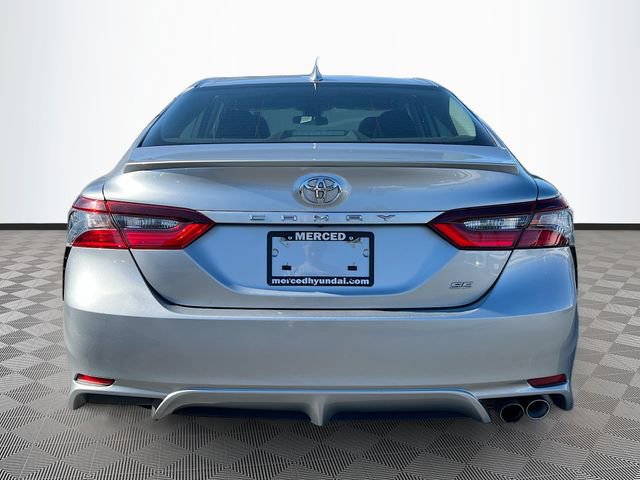 Used 2022 Toyota Camry SE image 6