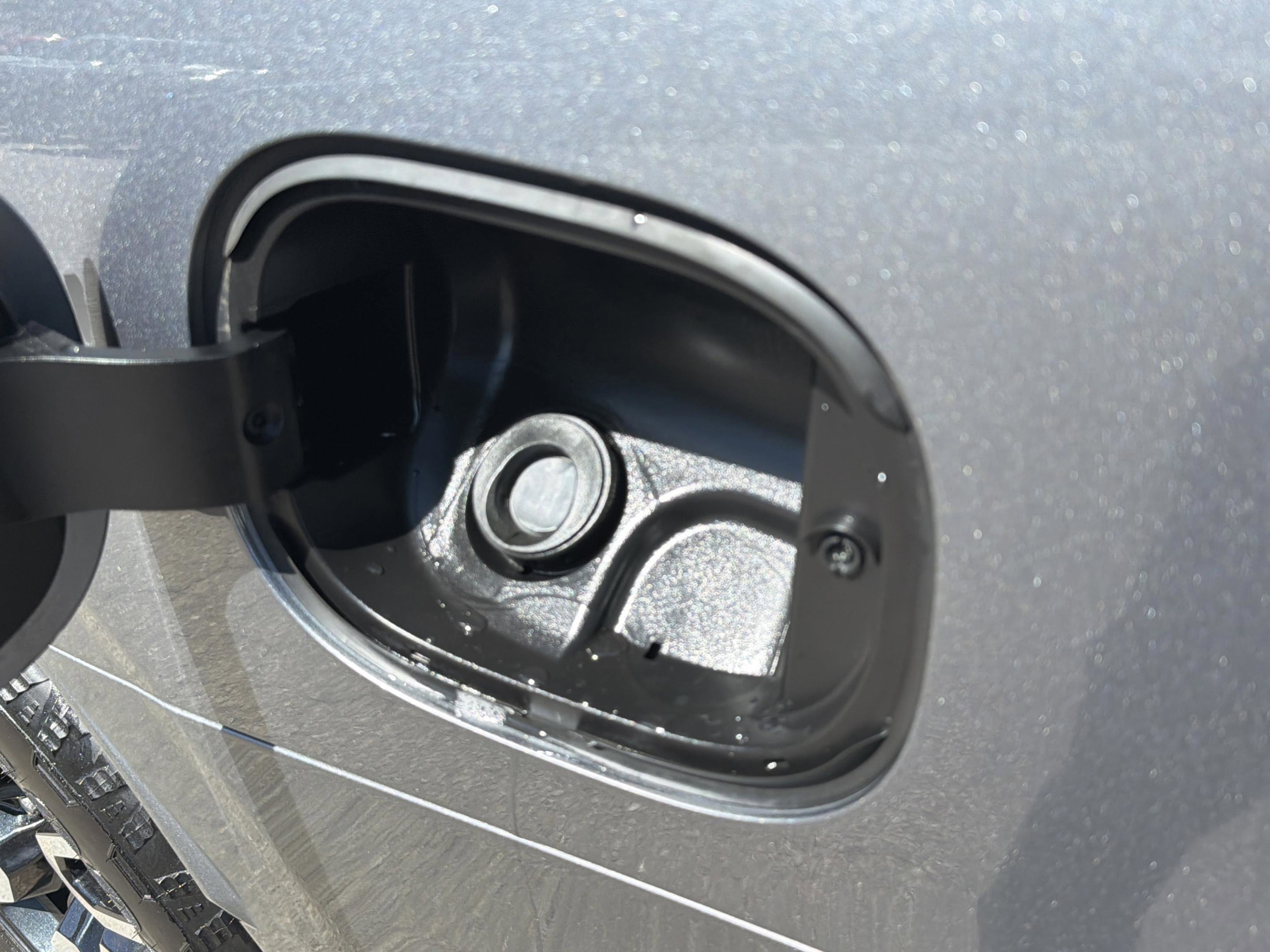 Used 2021 GMC Yukon XL AT4 w/ AT4 Premium Plus Package image 25