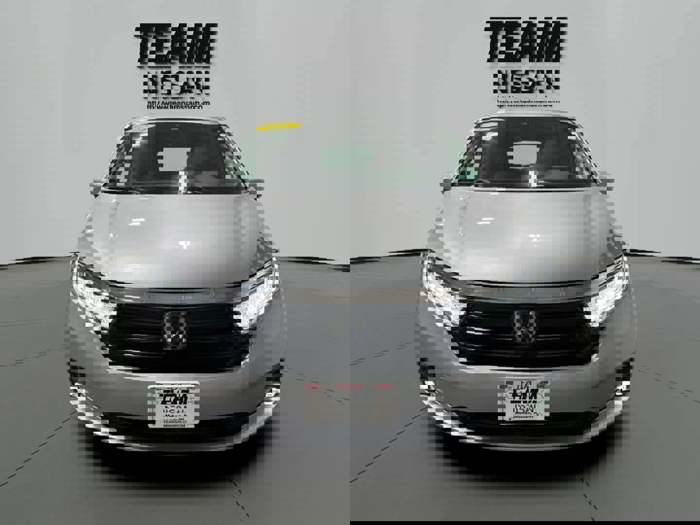 Used 2024 Honda Odyssey EX-L image 3