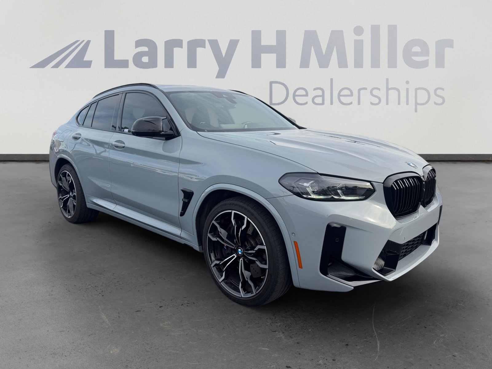 Used 2025 BMW X4 M w/ Competition Package image 7