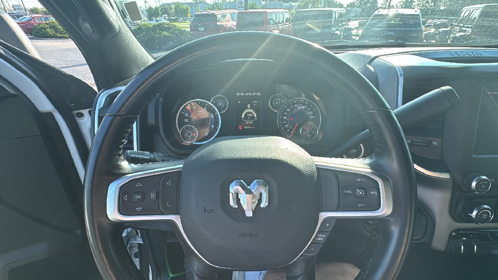 Used 2024 RAM 3500 Big Horn AWD/4WD image 16