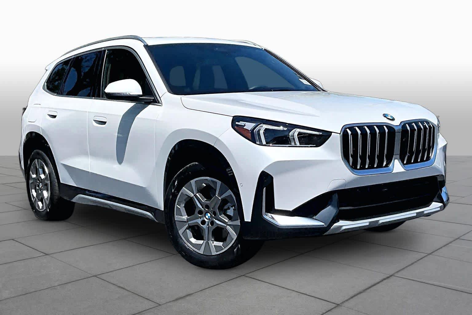 Used 2026 BMW X1 xDrive28i AWD/4WD image 2