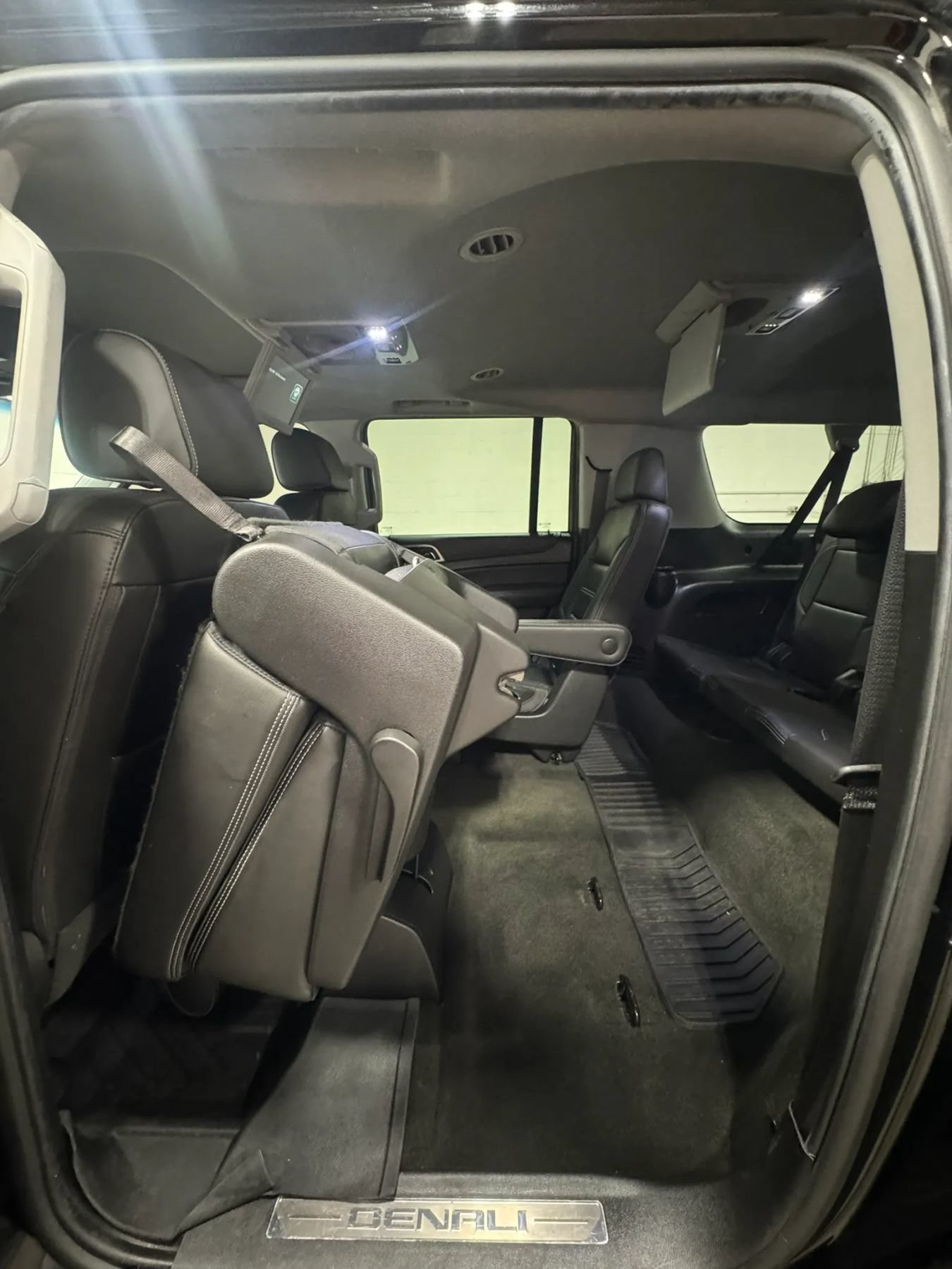 Used 2018 GMC Yukon XL Denali w/ Denali Ultimate Package AWD/4WD image 42