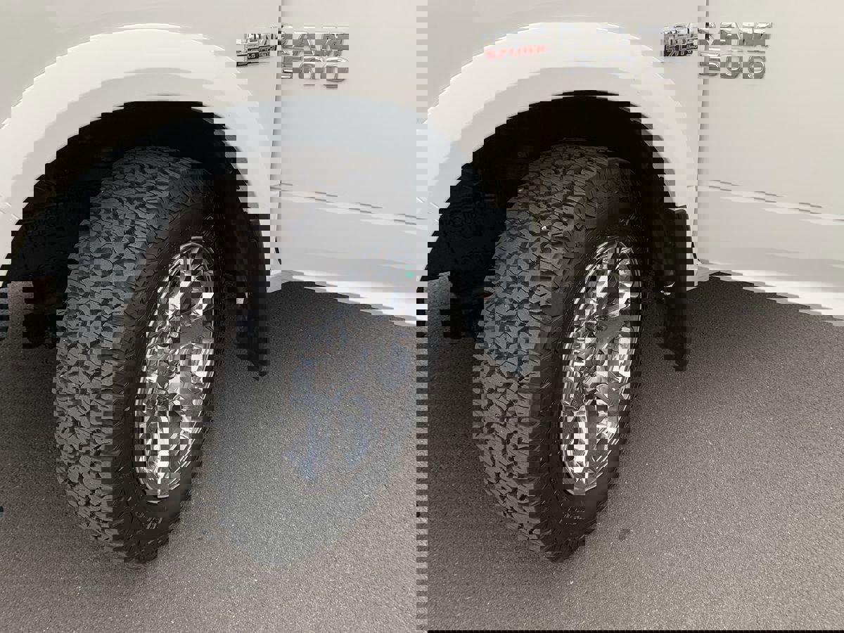 Used 2018 RAM 1500 Laramie image 12