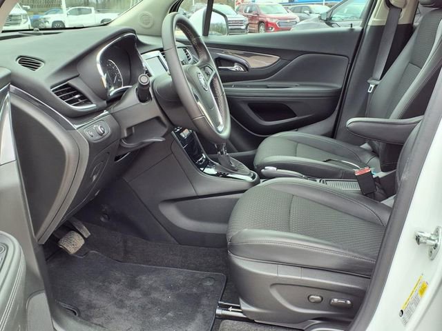 Used 2022 Buick Encore Preferred w/ Safety Package image 11
