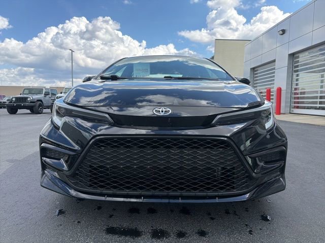 Used 2023 Toyota Corolla SE w/ Carpet Mat Package (TMS) image 2