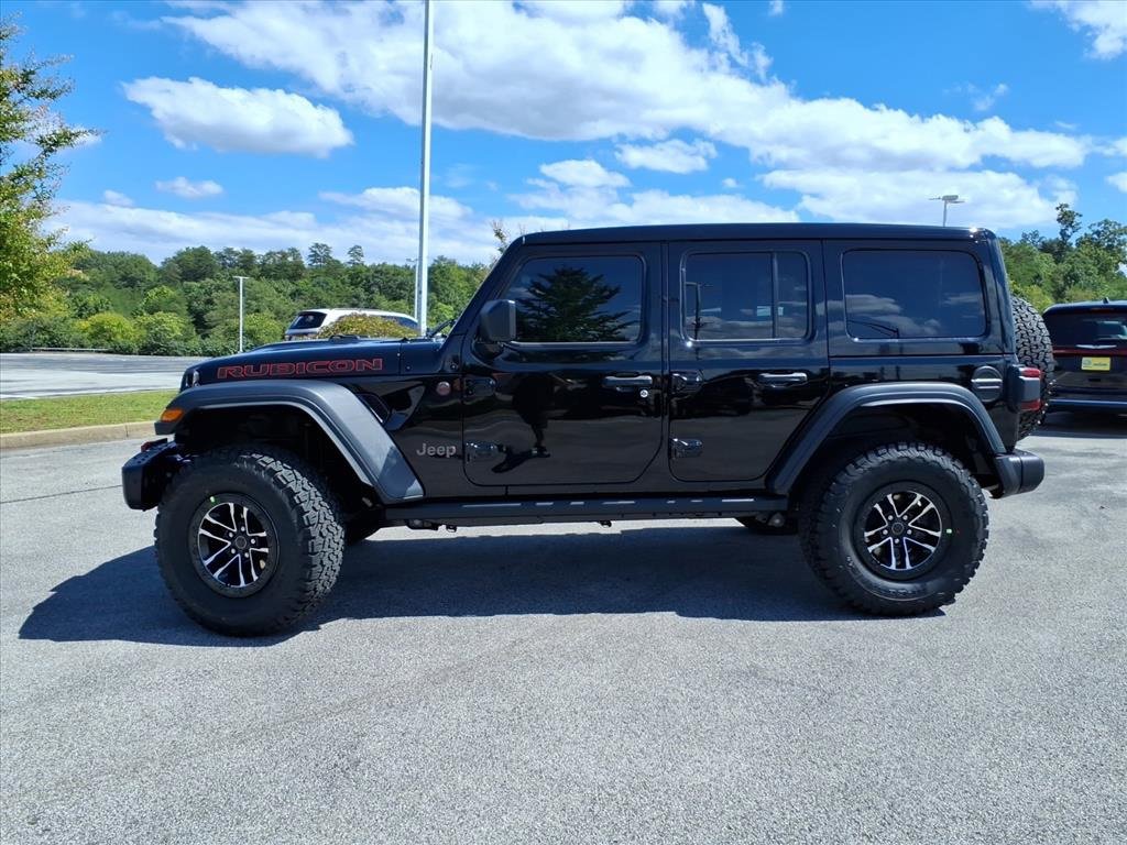 New 2025 Jeep Wrangler Unlimited Rubicon w/ XTREMEE 35" Tire Package image 5