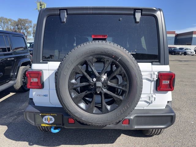 Used 2023 Jeep Wrangler Unlimited Sahara w/ Cold Weather Group image 6