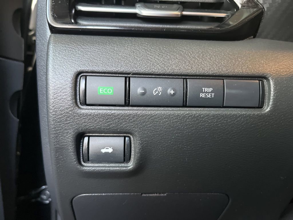 Used 2020 Nissan Sentra SV image 13