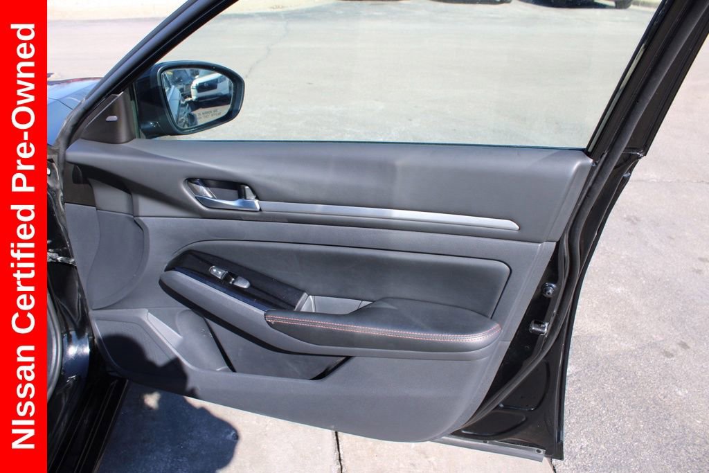 Certified 2025 Nissan Altima 2.5 SR image 21