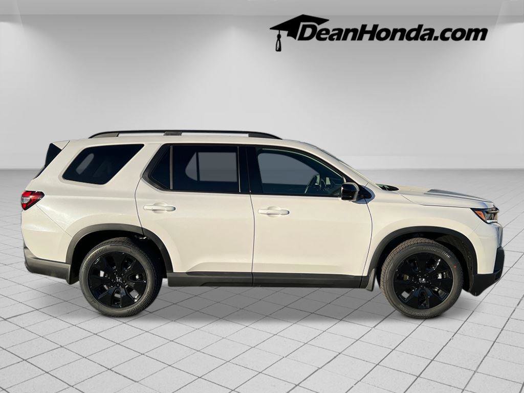 New 2026 Honda Pilot Black Edition image 6