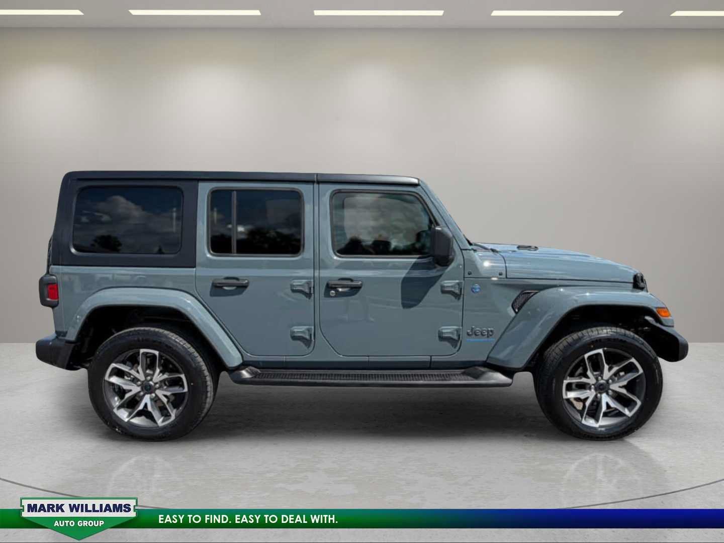 Used 2024 Jeep Wrangler Unlimited w/ Convenience Group AWD/4WD image 25