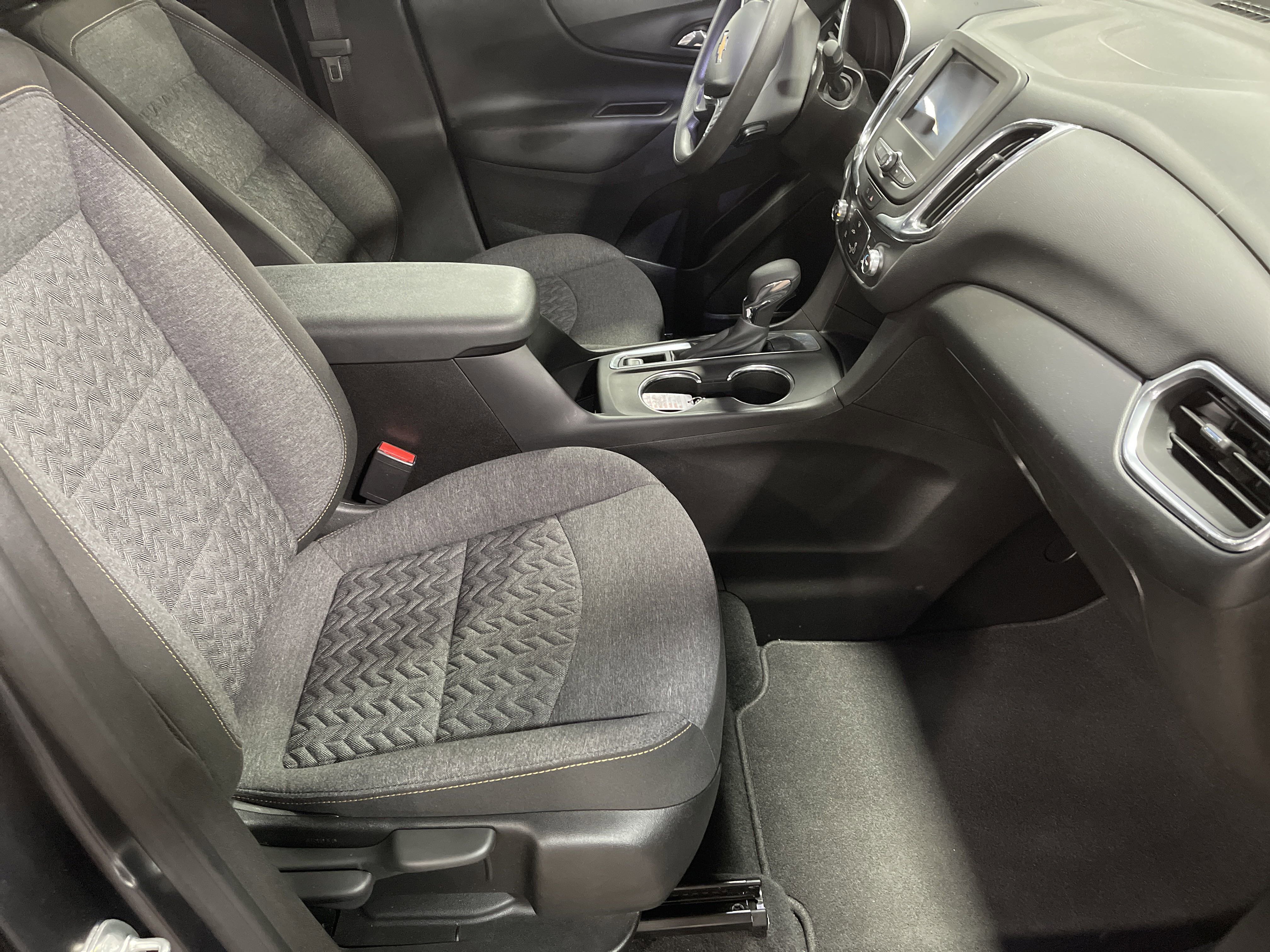 Used 2022 Chevrolet Equinox LT image 12