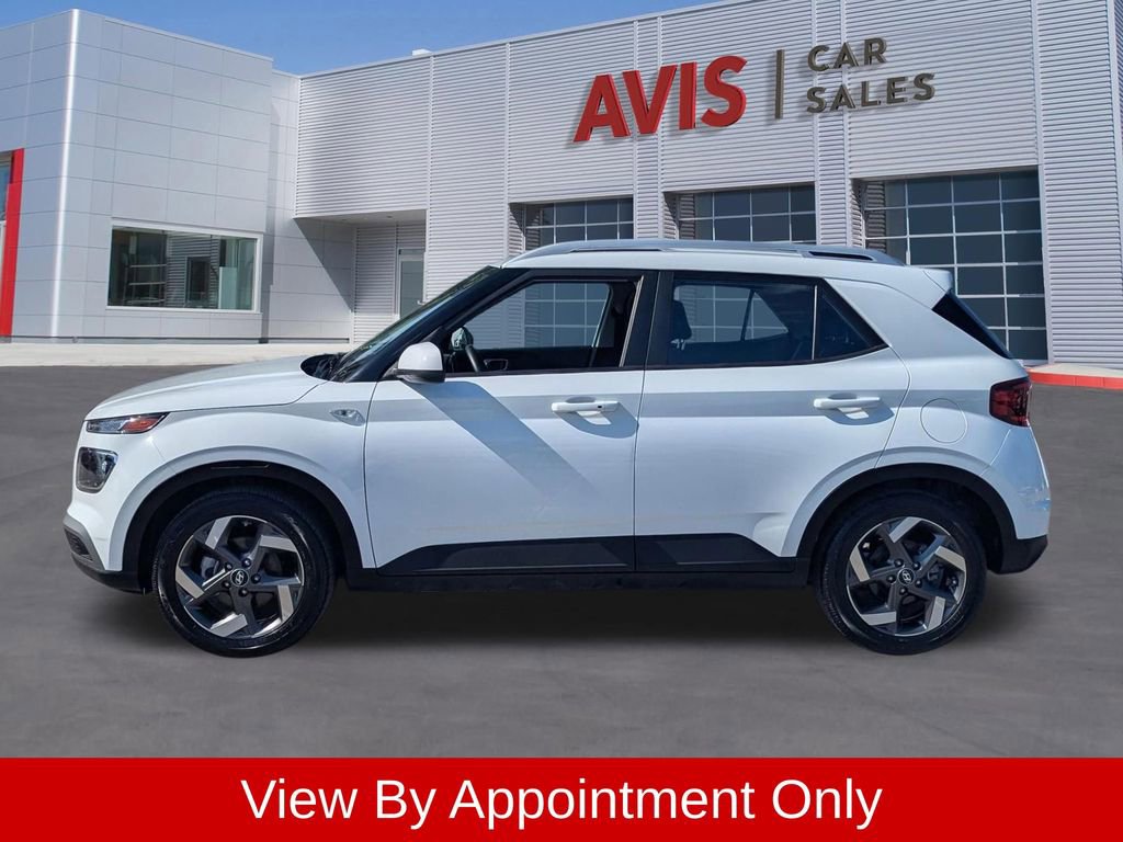Used 2025 Hyundai Venue SEL FWD image 10