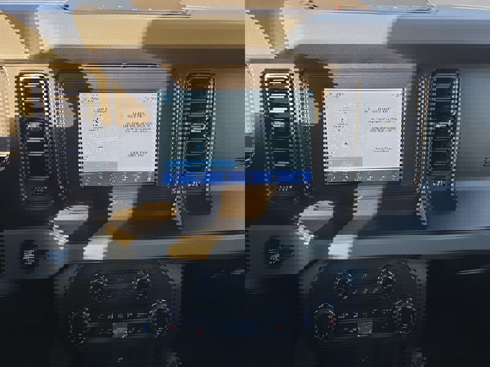 Certified 2023 Ford Bronco Big Bend w/ Sasquatch Package image 17