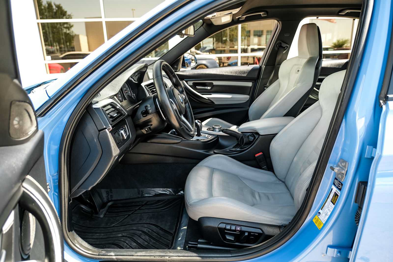 Used 2015 BMW M3 RWD image 4
