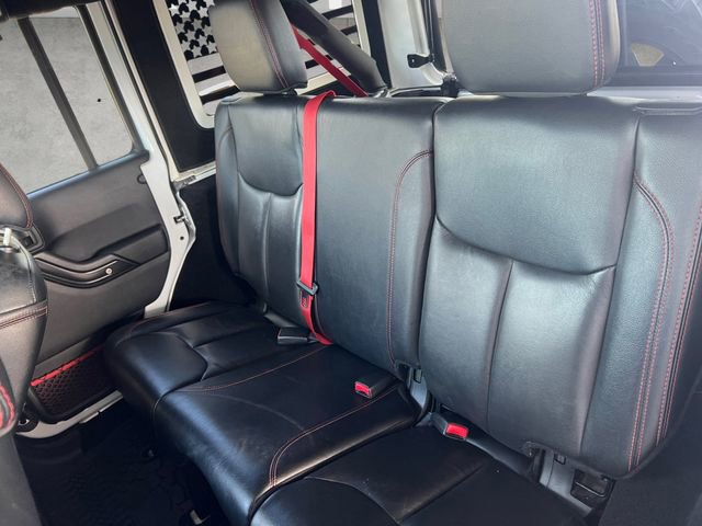 Used 2017 Jeep Wrangler Unlimited Rubicon image 22