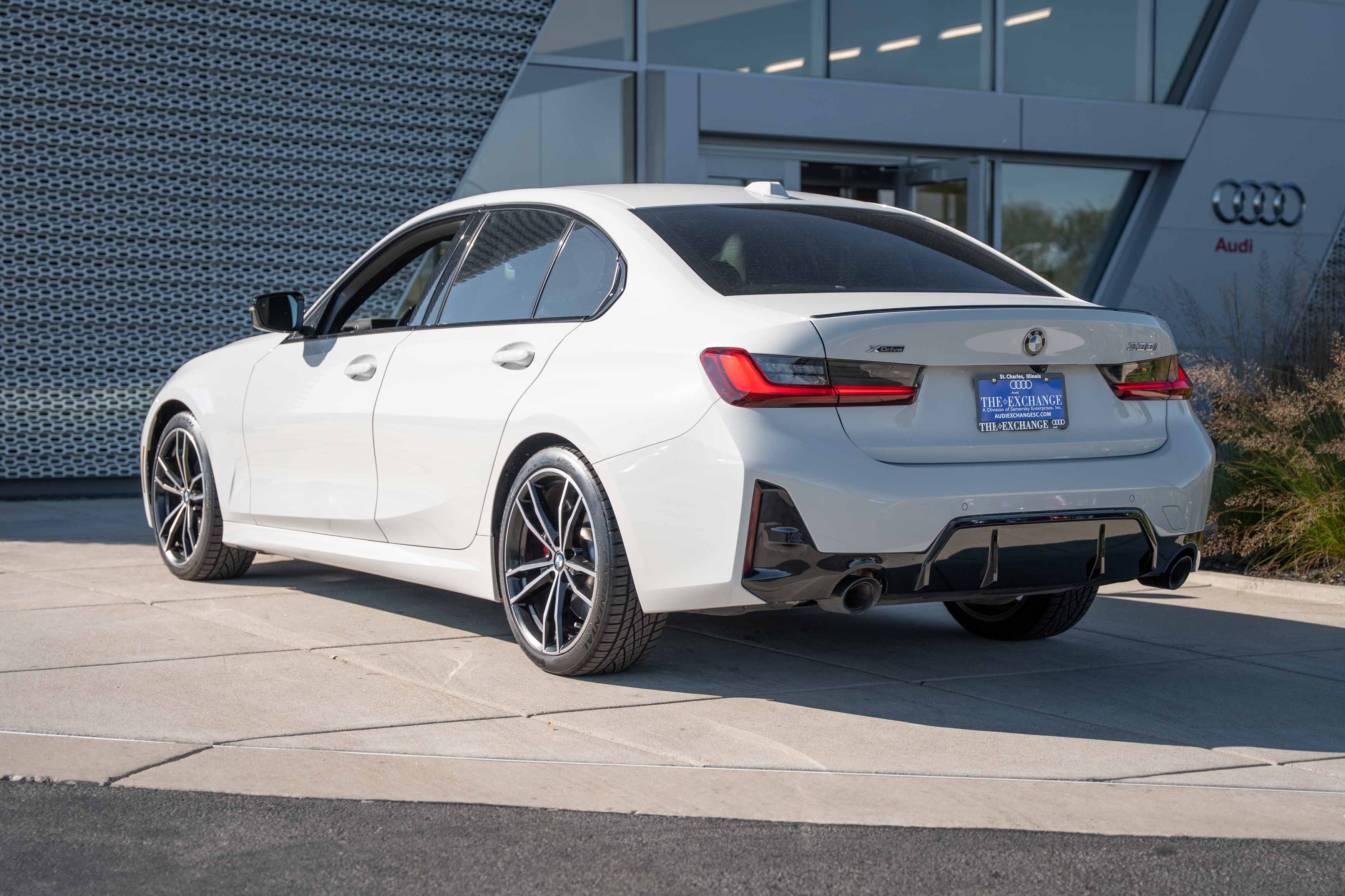 Used 2023 BMW 330i xDrive Sedan w/ M Sport Package AWD/4WD image 4