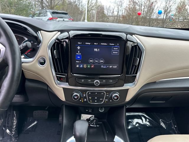 Used 2023 Chevrolet Traverse LT w/ LT Premium Package AWD/4WD image 24