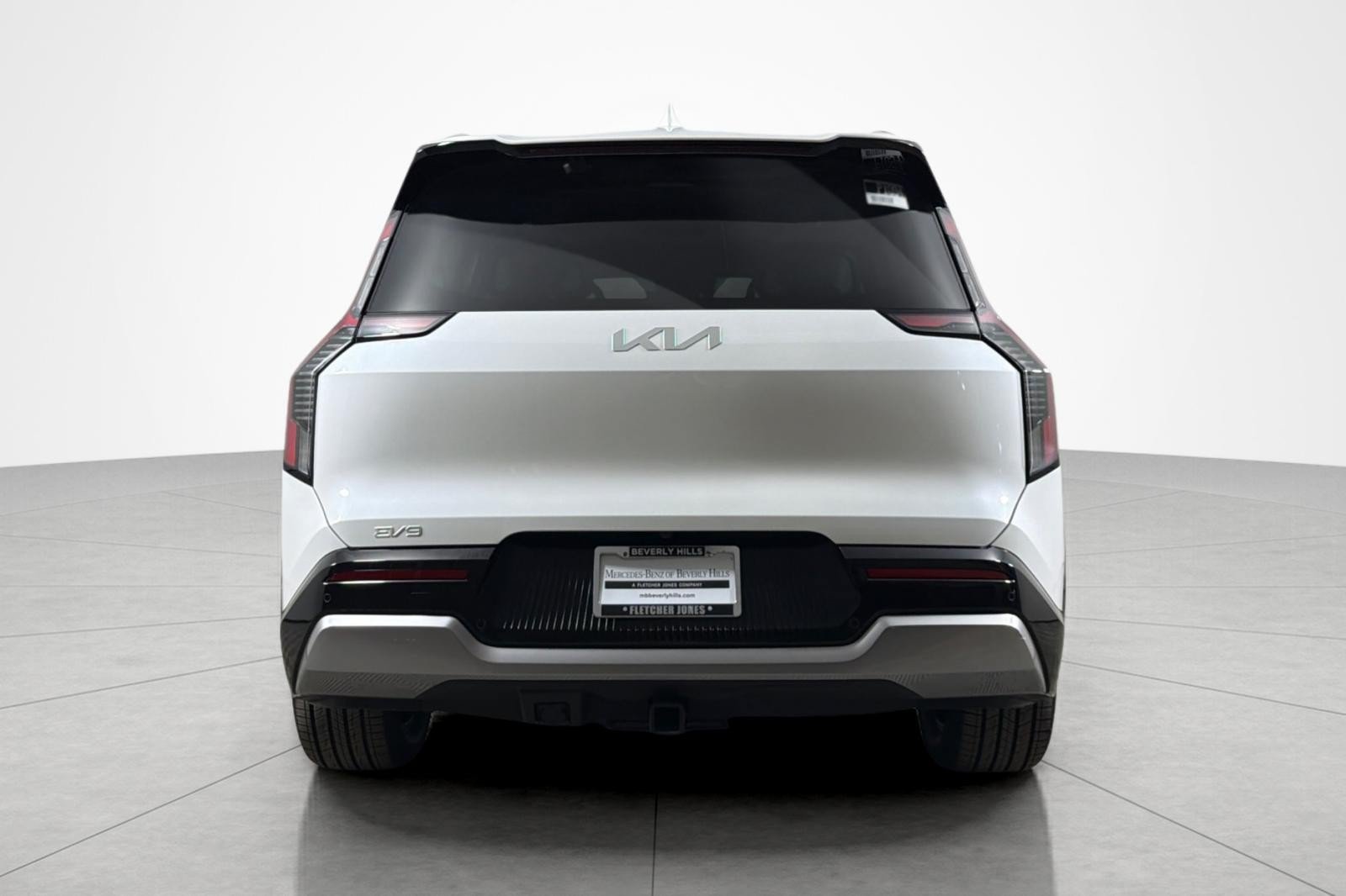 Used 2024 Kia EV9 Land AWD/4WD image 4