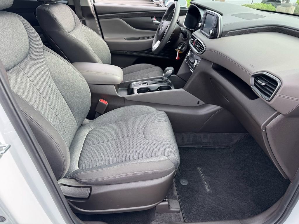 Used 2020 Hyundai Santa Fe SE image 20
